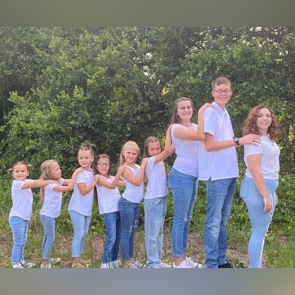 Meet your Posher, Becky - Picture 3 of 7